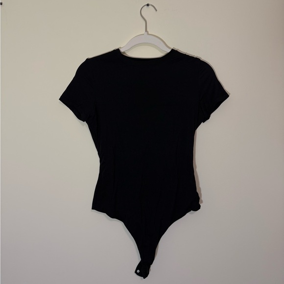 PUMIEY Short Sleeve Crewneck Thong Bodysuit - Medium - Picture 3 of 8